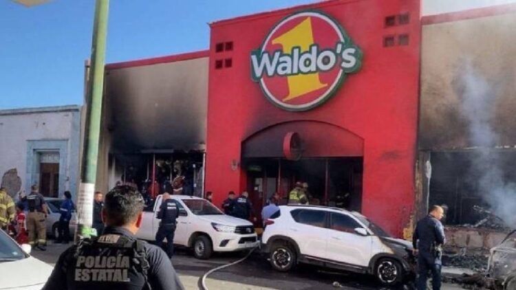 Süpermarket yangını: Çocuklar dahil en az 23 ölü