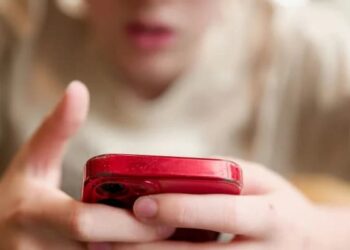 Avrupa Parlamentosu sosyal medya için 16 yaş sınırını onayladı