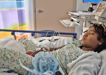 10 yaşındaki çocuk grip sonrası bacağını kaybetti