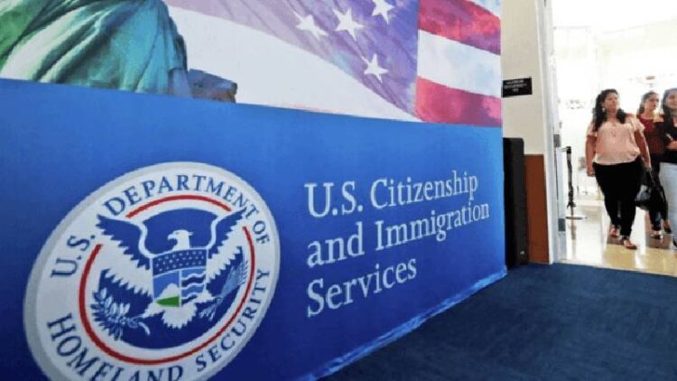 ABD, ülkedeki sığınmacıların çalışma izni süresini 5 yıldan 18 aya düşürdü