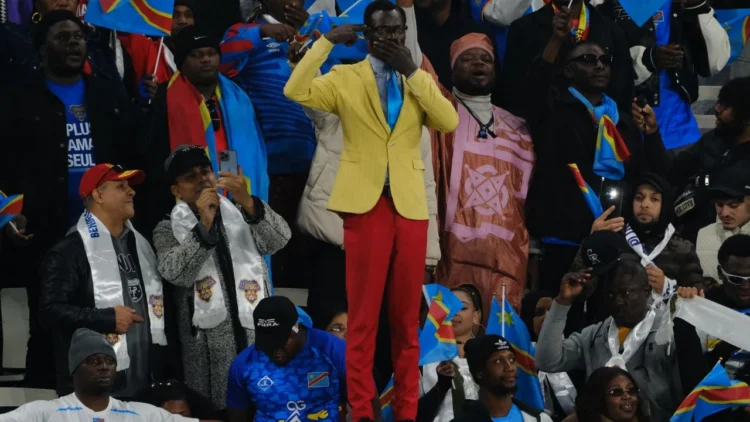 Dünyayı şoke eden adam: 90 dakika maçı böyle izledi