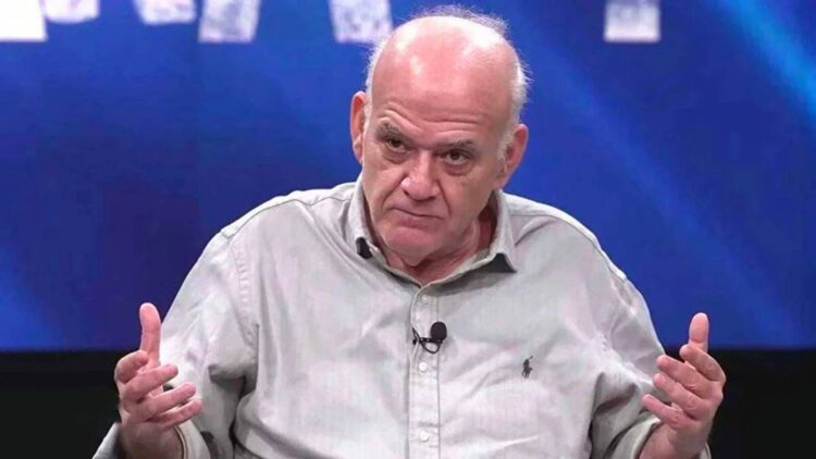 “Futbolda bahis” soruşturmasında gözaltına alınan Ahmet Çakar, kalp krizi şüphesiyle tekrar hastaneye kaldırıldı