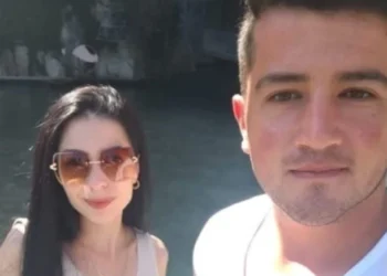 İki çocuk annesi komşusunu bahis borcu için öldürüp altınlarını çaldı