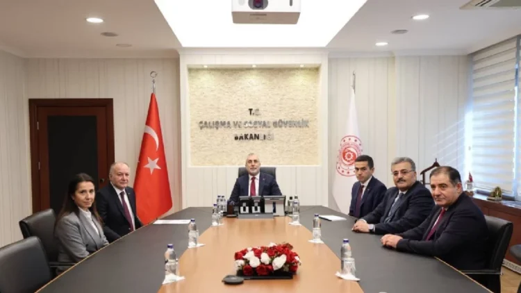 Asgari ücrette ilk toplantı sona erdi: TÜRK-İŞ masada yok