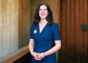 Bursa Kız Lisesi mezunu Fatma Deniz, Berlin Üniversitesi’ne rektör seçildi