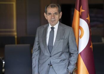 Dursun Özbek’ten derbi öncesi açık çek