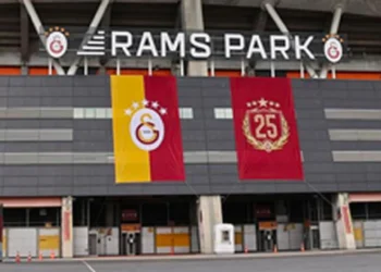 Galatasaray yönetimi 3 ünlü ismi şikayet edecek
