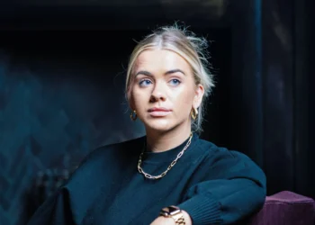 28 yaşında spor giyimi imparatorluğuyla 420 milyon TL servete ulaştı