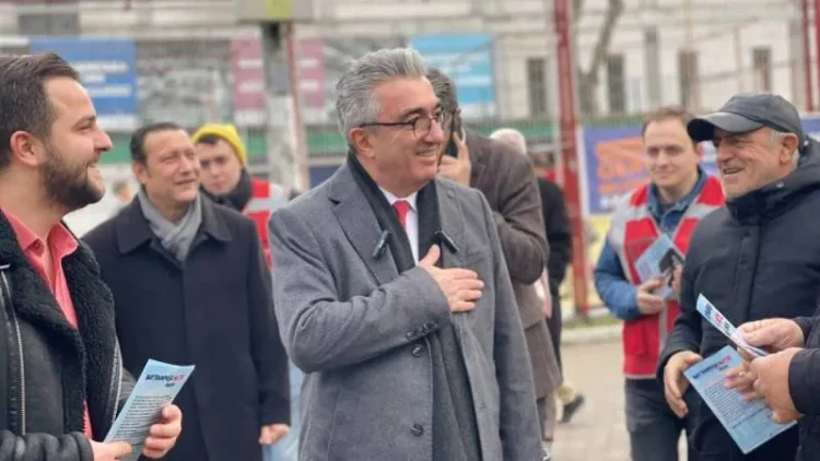 Tutuklu Bayrampaşa Belediye Başkanı CHP’li Hasan Mutlu: AKP’ye geçseydim tutuklanmazdım ancak dışarda tutsak olmaktansa içerde özgür olmayı yeğlerim