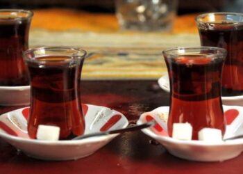 Hem üretici hem tüketici için tehdit: Boyalı çay Türkiye’de piyasayı ele geçirdi