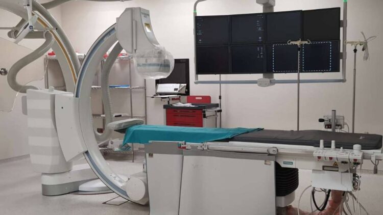 Sağlıkta personel ve cihaz eksiği büyüyor; Hakkâri’de anjiyo ünitesi bulunmuyor