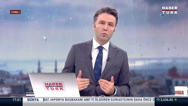 Habertürk: Mehmet Akif Ersoy görevden uzaklaştırıldı