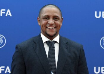 Roberto Carlos kalp rahatsızlığı nedeniyle hastaneye kaldırıldı
