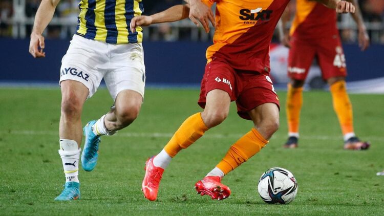 Fenerbahçe-Galatasaray derbisinde 11’ler belli oldu