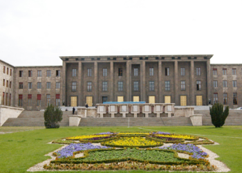 TBMM’de yeni taciz iddiası; “2022 yılında tacize uğradım, şikâyette bulununca İstanbul’a sürüldüm”