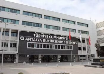 Antalya Büyükşehir Belediyesi’ne yeni operasyon: Çok sayıda gözaltı var