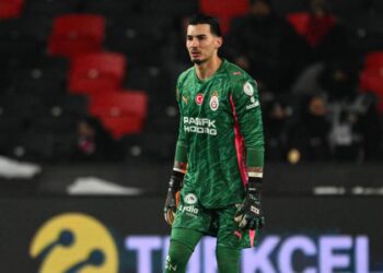 Derbide yedek kalan Uğurcan Çakır’dan flaş hamle