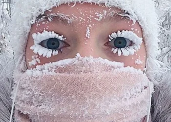 Dünyanın en soğuk yeri: -71 derecede motorlar gece gündüz açık, iletişim bile zor