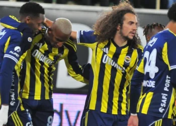 Fenerbahçe’nin yıldızı için olay sözler: ‘Ayrılmasıyla bayram ettik’