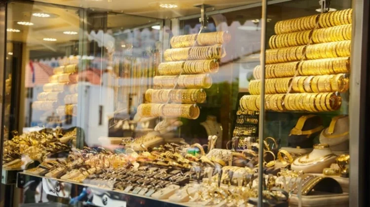 Herkes altına koşunca, Mehmet Şimşek’in yasakladığı ürün tekrar vitrine çıktı