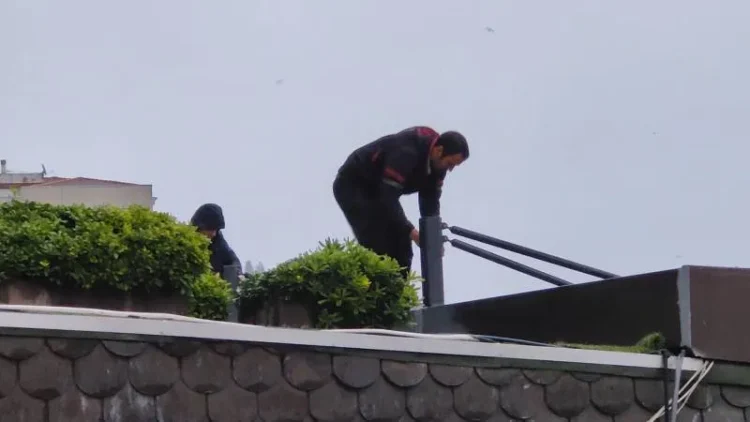 Bebek Oteli’nin kaçak eklentileri yıkıldı