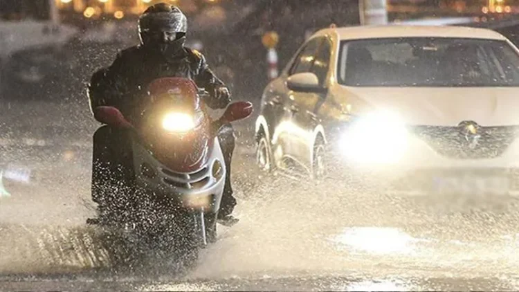 İstanbul’da motokuryelerin ve ağır taşıtların trafiğe çıkışı yasaklandı