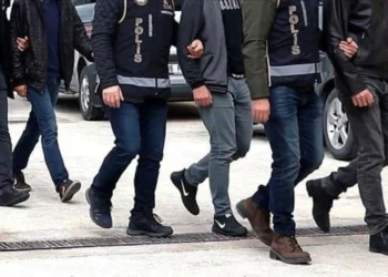 İzmir merkezli 14 ilde yapılan uyuşturucu operasyonunda 641 kişi gözaltına alındı
