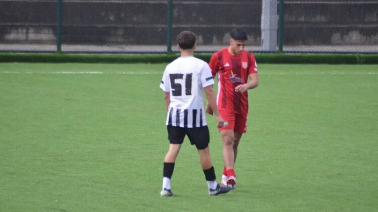 Nazillispor’da enkaz büyüyor: Maça U19 takımıyla çıktılar, forma numaralarını elektrik bandıyla yazdılar