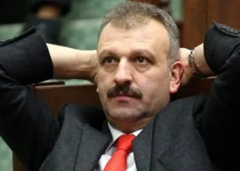 Saray’ın danışmanı Cumhurbaşkanlığı kararına isyan etti