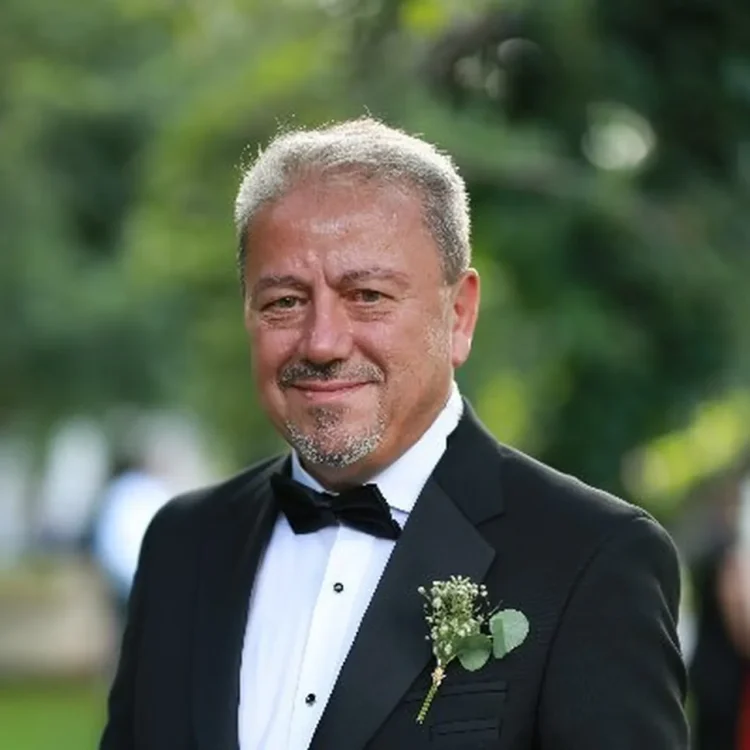 Eleştirilerin odağındaki Prof. Dr. Orhan Şen bu defa isyan etti: “Gördünüz mü İstanbul’da ne olduğunu?”