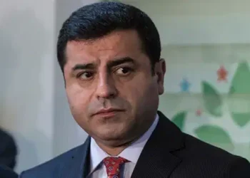 Selahattin Demirtaş’a ‘cumhurbaşkanına hakaret’ gerekçesi ile hapis cezası