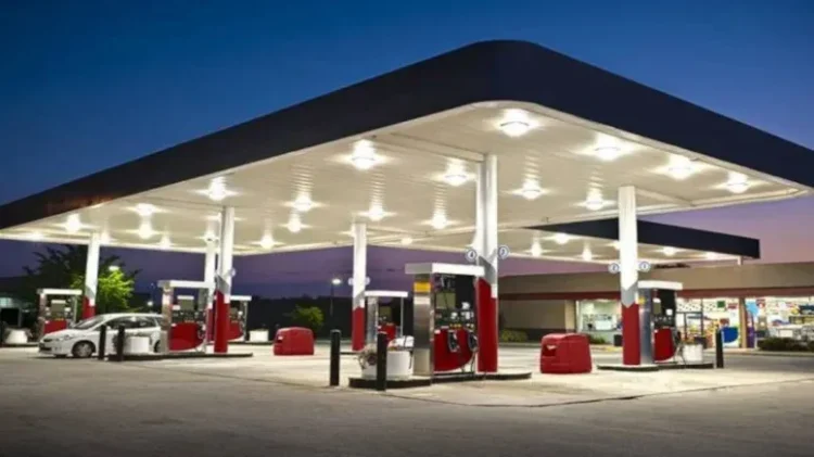 Adı değişecek: Türkiye’de yüzlerce akaryakıt istasyonu bulunan dev şirket satıldı
