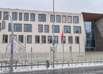 Berlin’de Türkiye Büyükelçiliğine boyalı saldırı