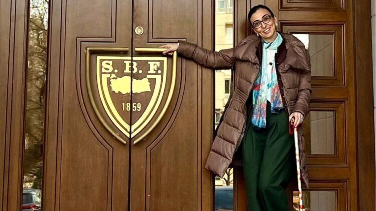 Barış akademisyeni Cavidan Soykan görevine iade edildi