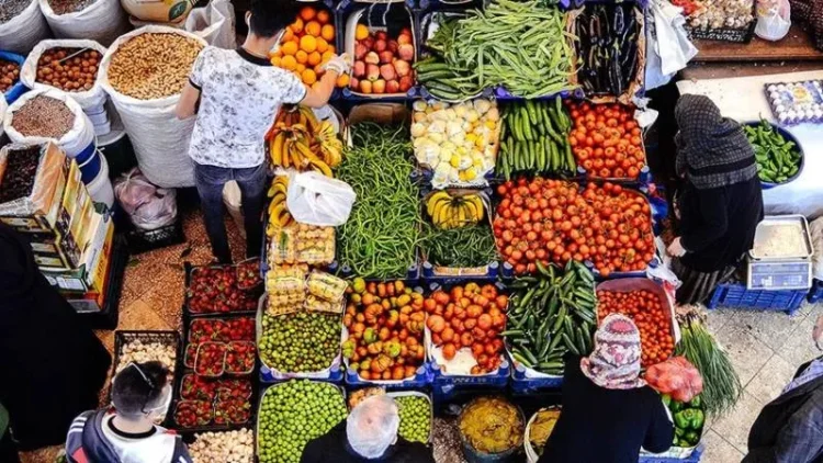 Sebzede dört kat artış: Dünya ucuzluyor, Türkiye pahalılaşıyor
