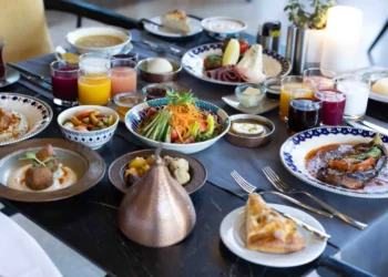 Boğaz’da iftar yapmanın maliyeti asgari ücreti geçti