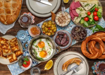 Önce lüks iftar, şimdi de sahur: Kişi başı fiyat 6 bin 200 TL’ye kadar çıkıyor