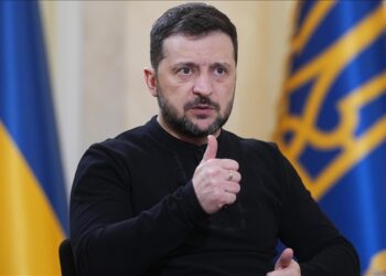 Zelenskiy: Bize iki aylık ateşkes verin, seçimlere gideriz