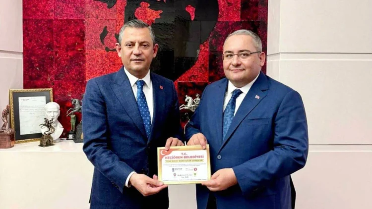 CHP’den istifa eden Mesut Özarslan’dan Özgür Özel hakkında suç duyurusu