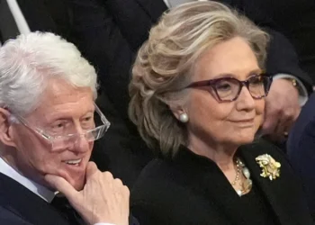 Epstein belgeleri: Clinton çifti Temsilciler Meclisi’nde ifade verecek