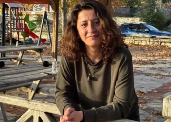 Babası Metin Akpınar’a açtığı milyonluk tazminat davasını kazanan Duygu Nebioğlu: Uğur Dündar mahkemeye yalan beyanda bulundu