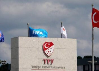 Galatasaray ve Samsunspor’un lig maçlarına erteleme