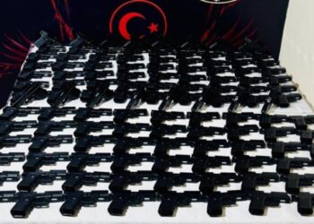 Güvercin kümesinden cephanelik çıktı