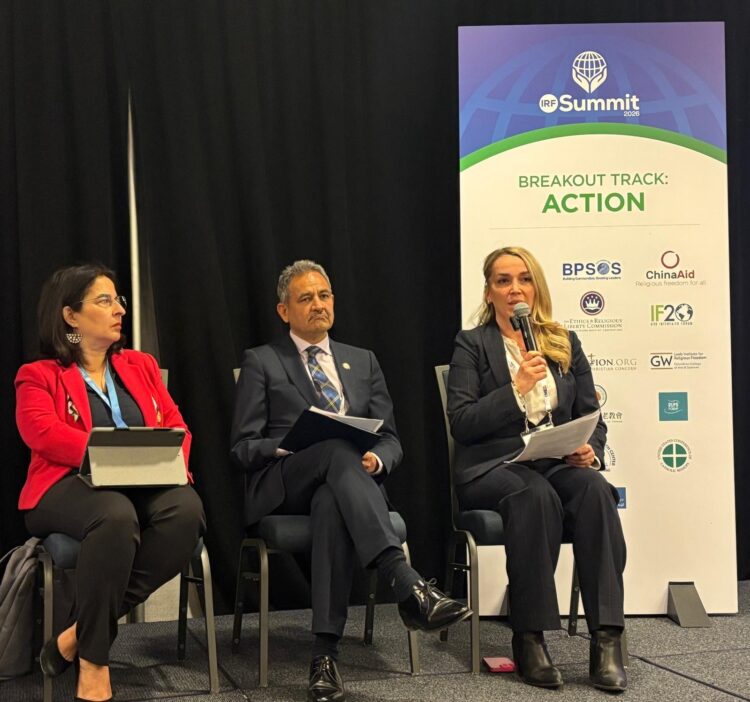 Türkiye’deki “Kız Çocukları Davası” uluslararası gündemde: Yüzlerce çocuk anneleriyle cezaevinde; terörle suçlanan çocuklar gündelik faaliyetlerinden yargılanıyor