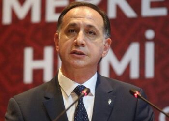 MHK Başkanı Ferhat Gündoğdu’dan Galatasaray’ın iptal edilen golüyle ilgili açıklama: Boey rakibini açıkça engelliyor