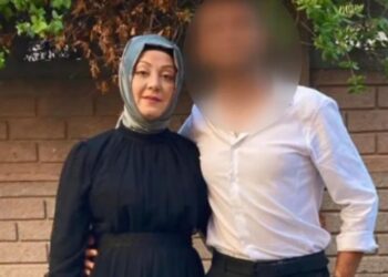 Otobüs bekleyen kadın durakta başından vurularak öldürüldü