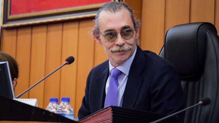 Erdal Beşikçioğlu’ndan Şamil Tayyar hakkında suç duyurusu