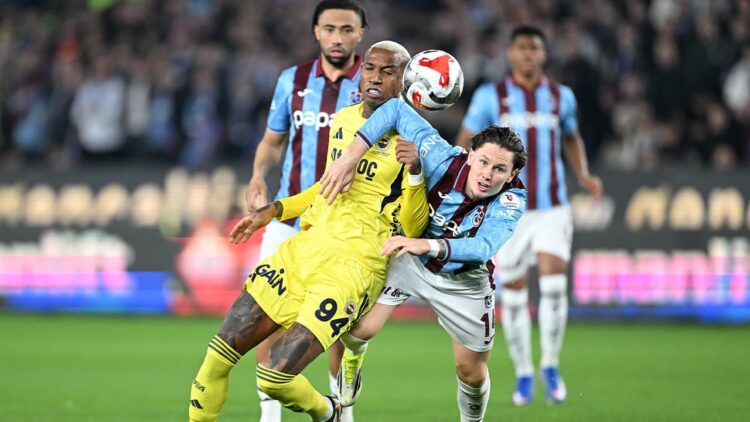 Trabzonspor – Fenerbahçe maçı gol düellosuna sahne oldu
