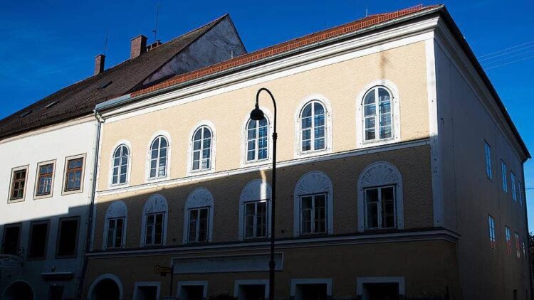 Hitler’in doğduğu evle ilgili karar verildi