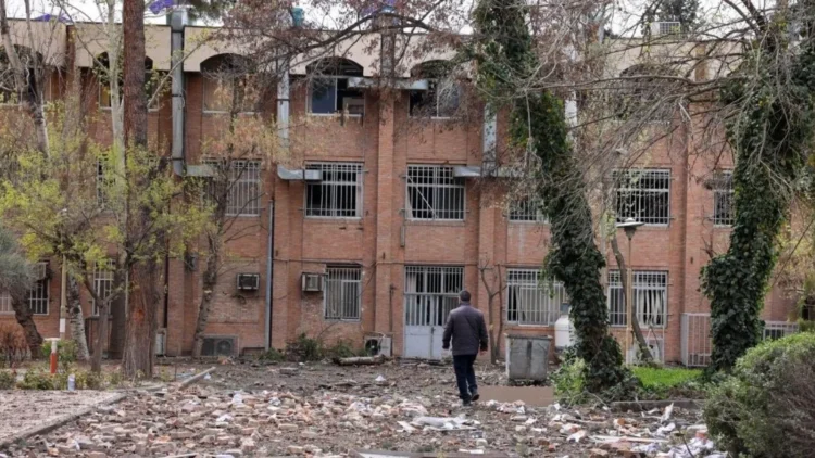 ABD ve İsrail’in başlattığı savaş üniversitelere sıçradı: İran’da 21 kurum hasar gördü, Körfez’de uzaktan eğitime geçildi